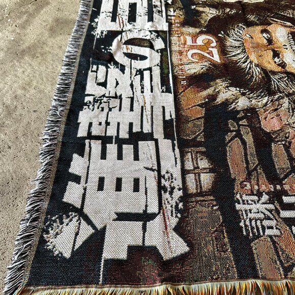 Attack On Titans Woven Tapestry Blanket - Picture 5 of 5